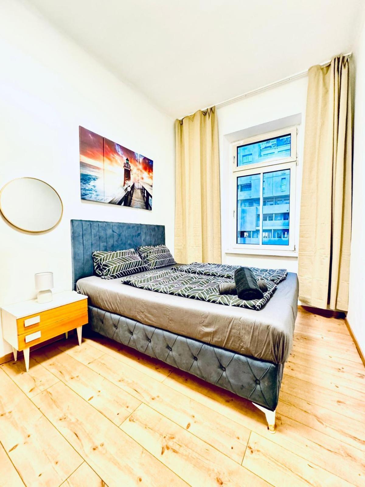 Amazing 4br Shared 10 Minute Walk To Fac Platz Appartement