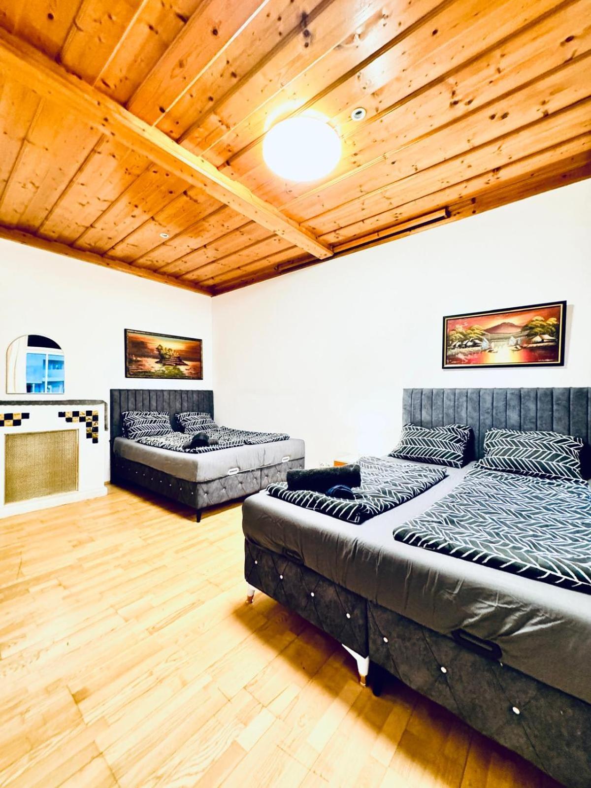 Appartement Amazing 4br Shared 10 Minute Walk To Fac Platz Wenen