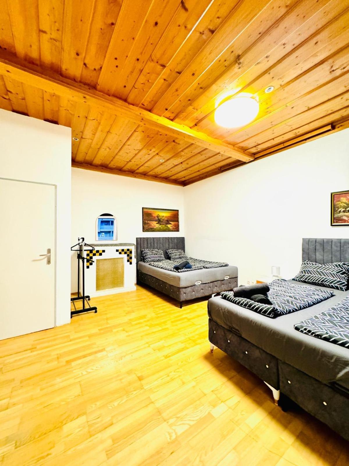 Amazing 4br Shared 10 Minute Walk To Fac Platz Wenen