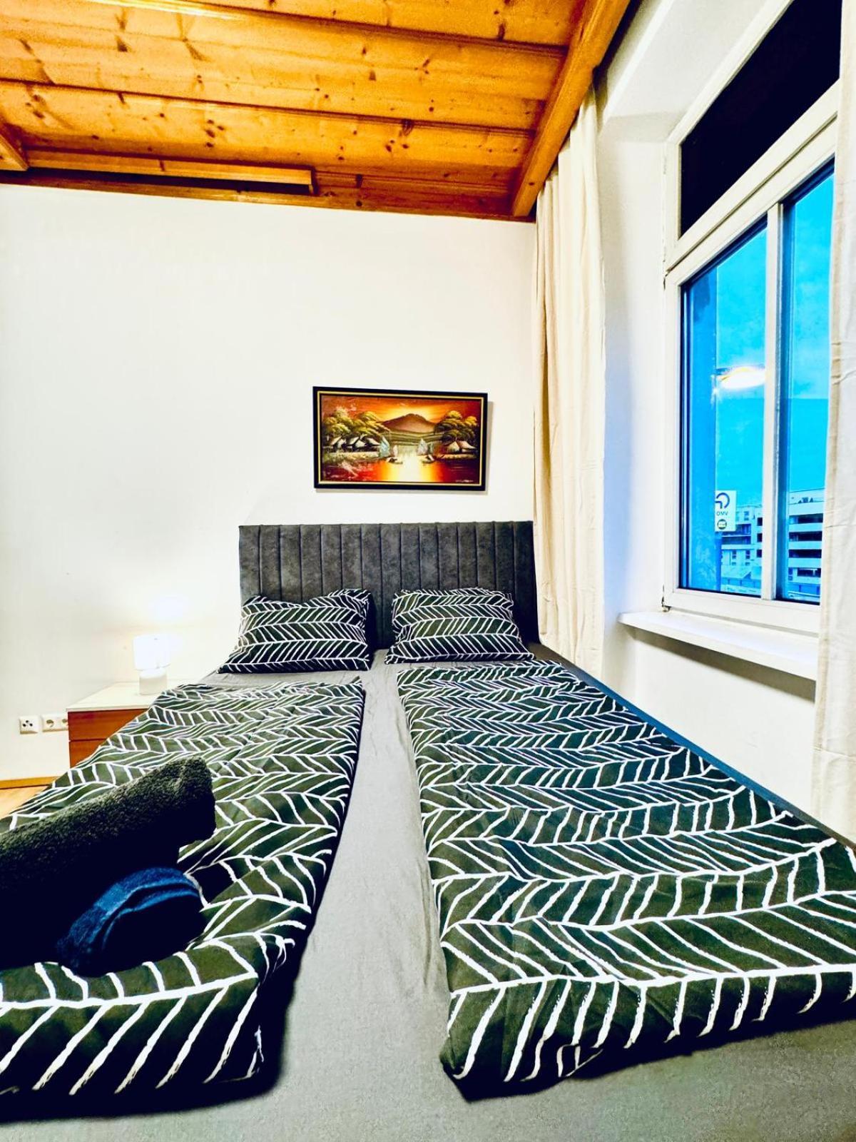 Amazing 4br Shared 10 Minute Walk To Fac Platz Appartement