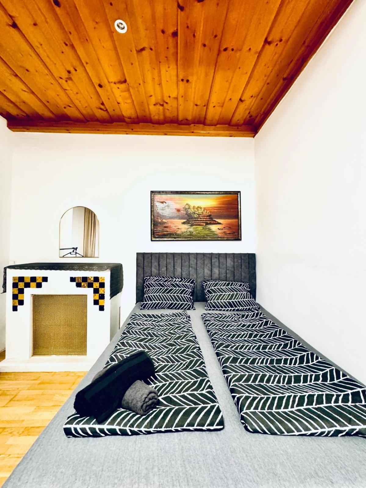 Amazing 4br Shared 10 Minute Walk To Fac Platz Appartement *
