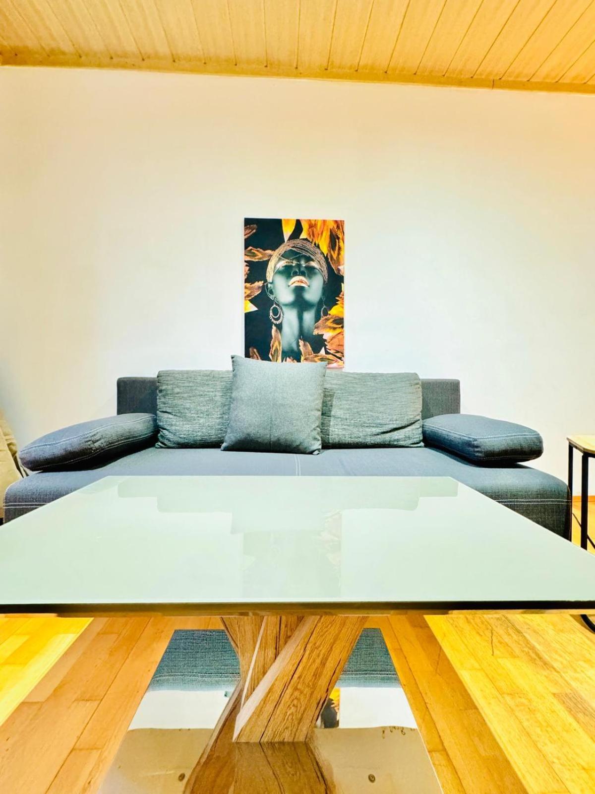 Appartement Amazing 4br Shared 10 Minute Walk To Fac Platz *